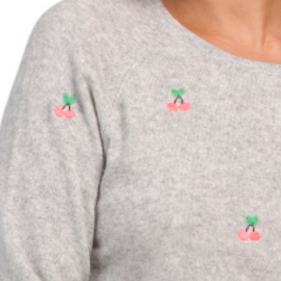 New BRODIE CASHMERE 100% Cashmere Embroidered Cherry Sweater in Pink 1095T0 - Picture 7 of 7